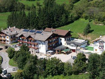Panorama Hotel 3*